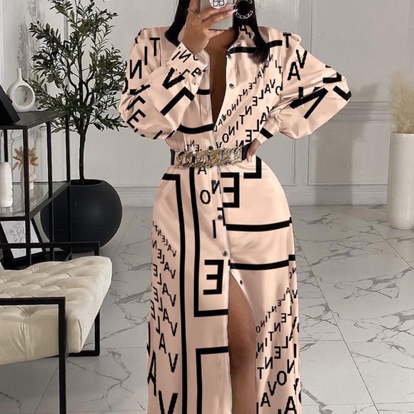 New, Women’s Elegant Apricot Colored Lavishly Paris Maxi Dress. - Picture 11 of 12